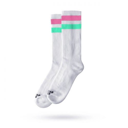 Calcetin American Socks de colro blanco con dos líneas en color rosa y turquesa